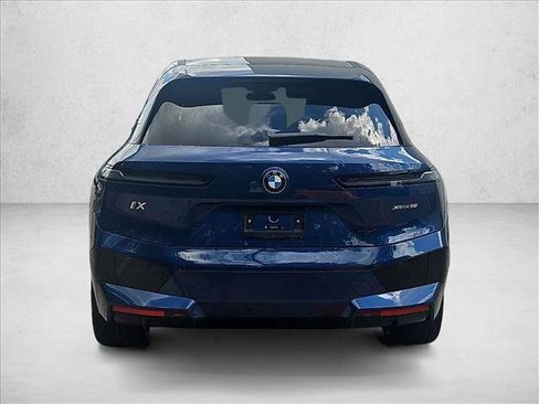 Used 2025 BMW iX xDrive50 AWD/4WD image 7