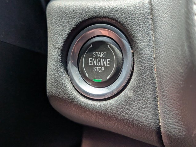 Used 2023 Chevrolet Tahoe LT w/ Luxury Package RWD image 28