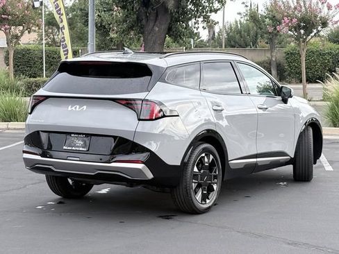 New 2026 Kia Sportage SX FWD image 4