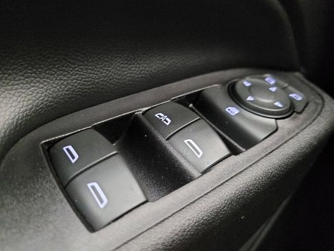 Used 2019 Chevrolet Equinox LT image 27