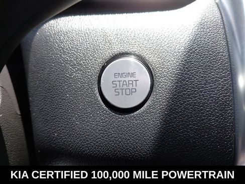Certified 2023 Kia Sorento SX FWD image 18