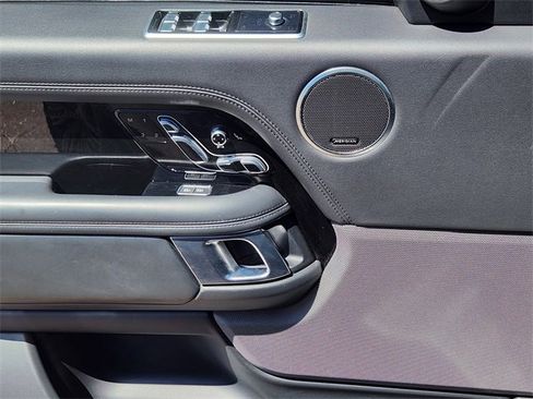 Used 2022 Land Rover Range Rover Westminster Edition image 3