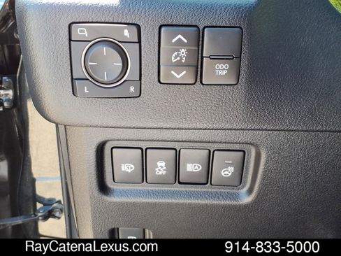 Certified 2023 Lexus GX 460 Premium w/ Premium Plus Package AWD/4WD image 11