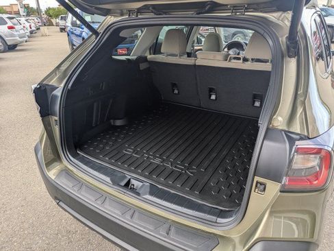 Used 2024 Subaru Outback Premium AWD/4WD image 29