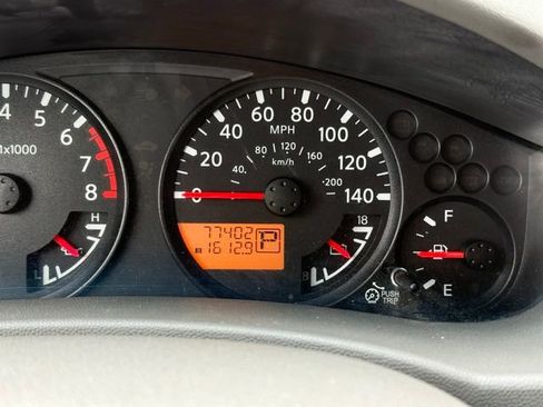 Used 2014 Nissan Frontier SV image 14