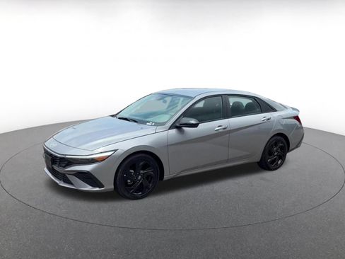 Used 2026 Hyundai Elantra Sport FWD image 6