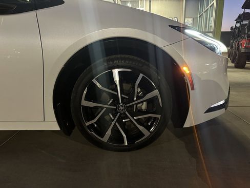 Used 2024 Toyota Prius Prime image 8