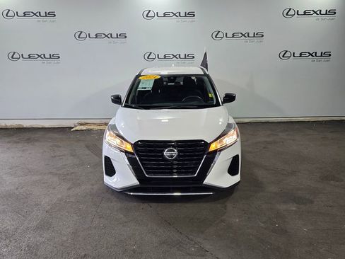 Used 2021 Nissan Kicks S image 2