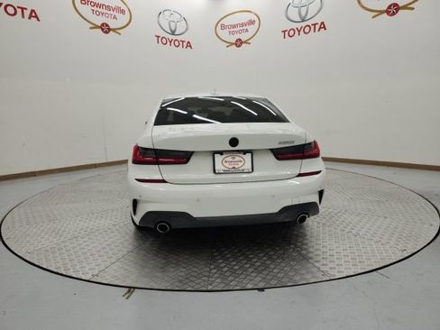 Used 2019 BMW 330i Sedan w/ M Sport Package image 7