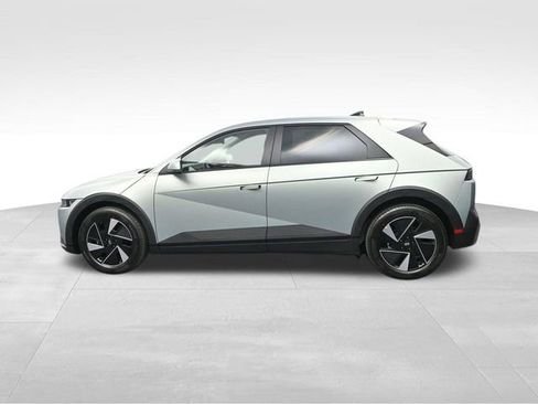 New 2026 Hyundai Ioniq 5 SEL AWD/4WD image 5