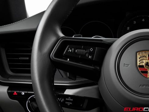 Used 2024 Porsche 911 Carrera 4S image 27