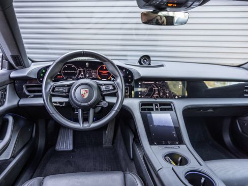 Certified 2023 Porsche Taycan 4S AWD/4WD image 11