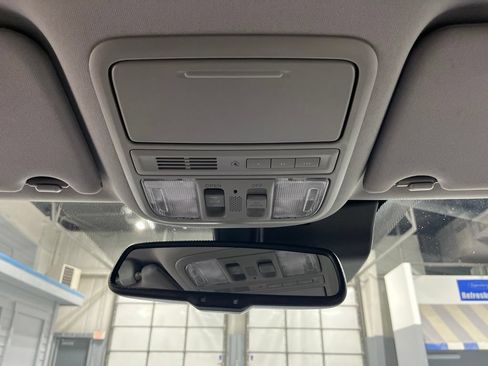Used 2017 Honda Pilot Touring image 29