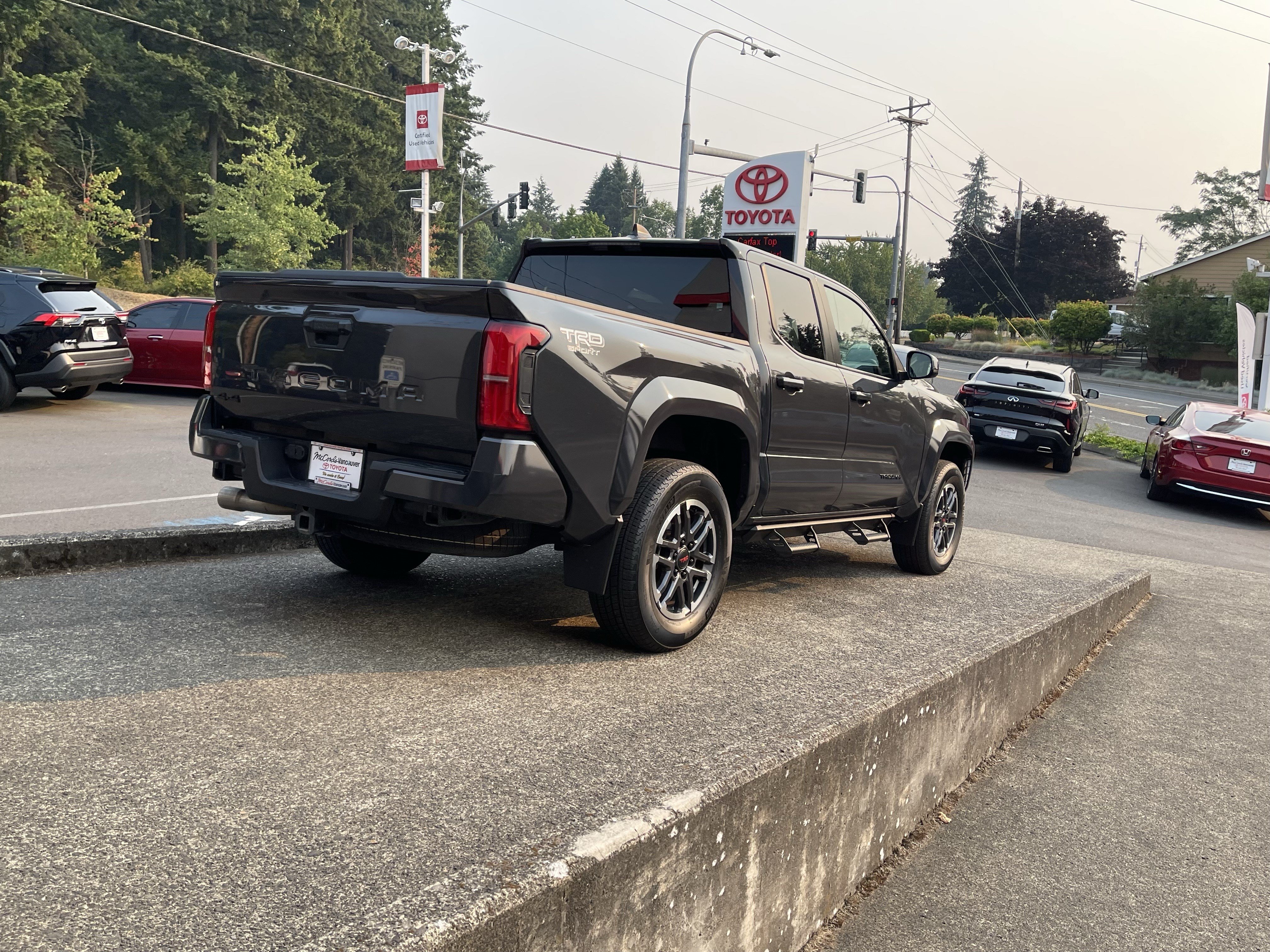 Certified 2024 Toyota Tacoma TRD Sport AWD/4WD image 7