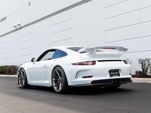 Used 2015 Porsche 911 GT3 image 27