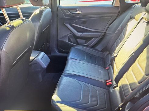 Used 2020 Volkswagen Jetta GLI Autobahn image 16