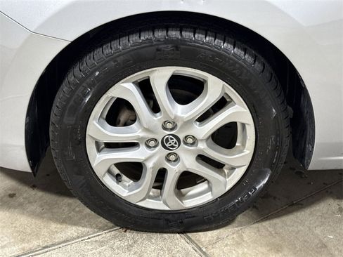 Used 2017 Toyota Yaris iA image 25