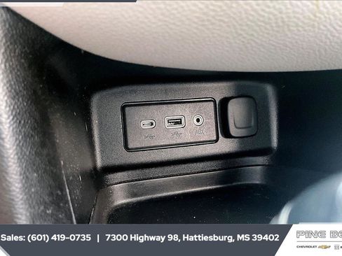 Certified 2020 Chevrolet Equinox LS FWD image 26