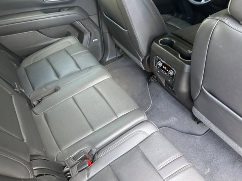 Used 2022 Chevrolet Tahoe RST w/ Sport Performance Package AWD/4WD image 18