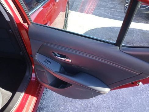 Used 2021 Nissan Sentra SR image 12