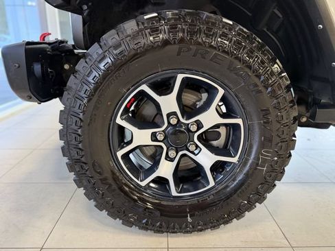 Used 2021 Jeep Wrangler Unlimited Rubicon AWD/4WD image 37