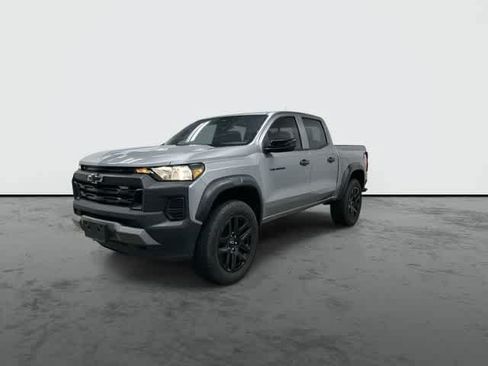 Used 2024 Chevrolet Colorado Trail Boss w/ Advanced Trailering Package AWD/4WD image 8