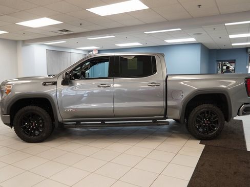 Used 2020 GMC Sierra 1500 AT4 w/ AT4 Premium Package image 2