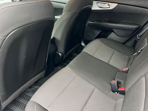 Used 2023 Kia Forte LXS image 4