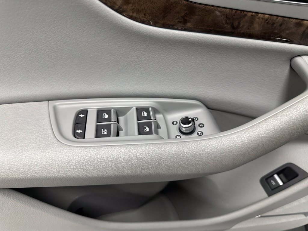 Used 2018 Audi Q7 2.0T Premium Plus w/ Premium Plus Package AWD/4WD image 14