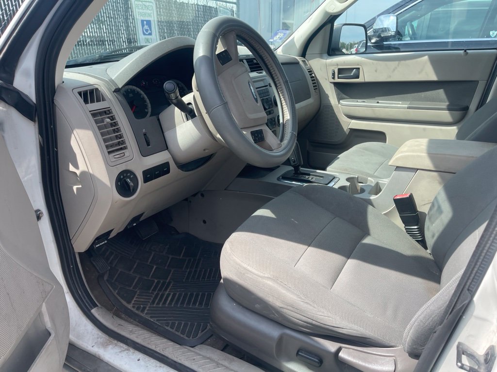 Used 2009 Ford Escape XLT FWD image 3