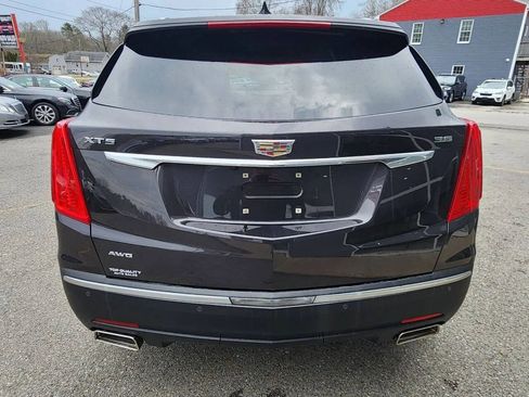Used 2017 Cadillac XT5 Luxury w/ Driver Awareness Package AWD/4WD image 6