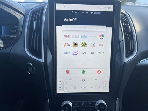 Used 2022 Ford Edge SEL w/ Convenience Package image 11