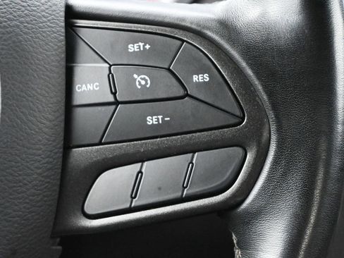 Used 2022 Dodge Charger SXT w/ Leather Interior Group RWD image 8