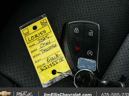 Certified 2025 Chevrolet Traverse LT FWD image 39