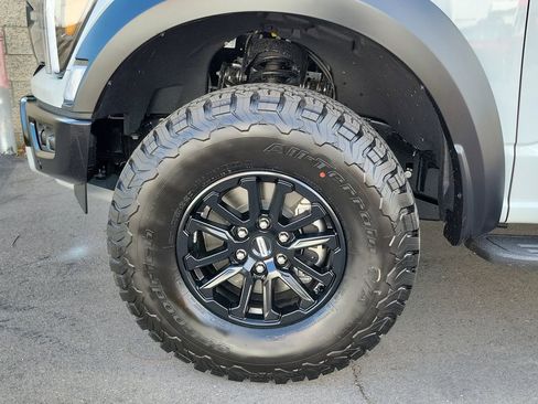Used 2026 Ford F150 Raptor AWD/4WD image 36