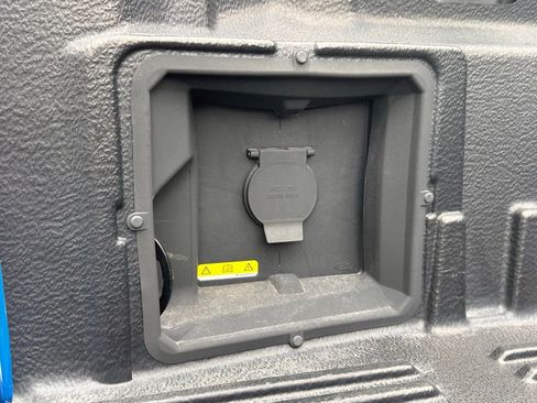 Certified 2021 Ford F150 XLT w/ Equipment Group 302A High image 17