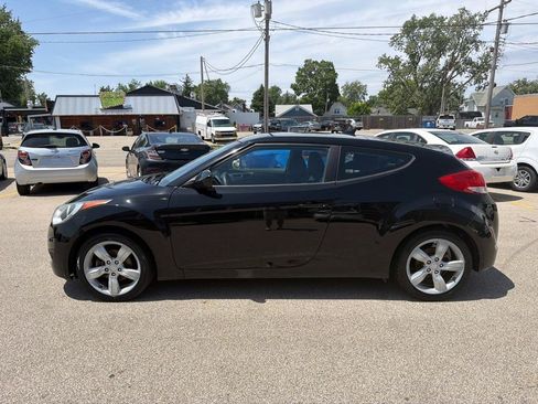 Used 2015 Hyundai Veloster FWD image 5