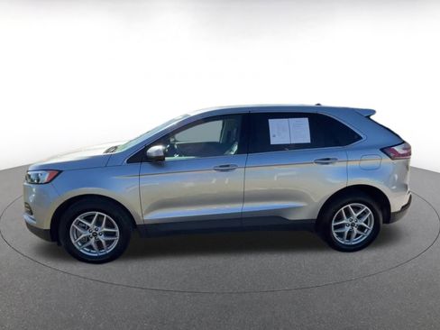 Used 2024 Ford Edge SEL image 9