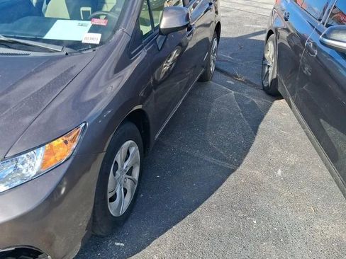 Used 2013 Honda Civic LX image 2