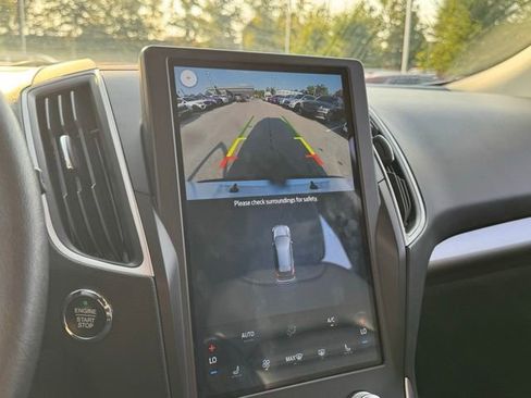 Used 2024 Ford Edge SEL image 22