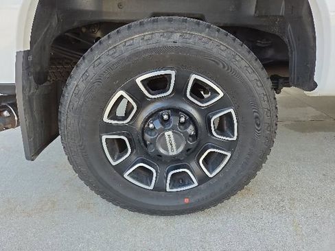 Used 2023 Ford F350 Platinum AWD/4WD image 85