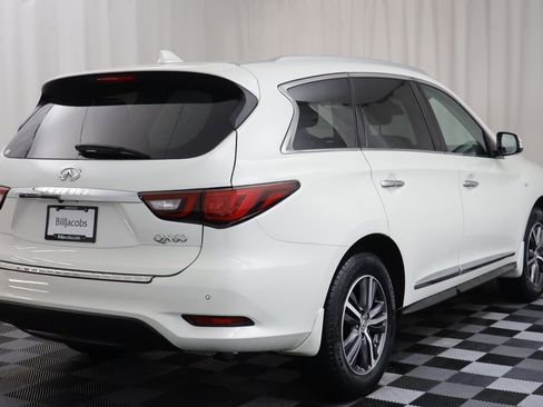 Used 2019 INFINITI QX60 Luxe w/ Essential Package image 18