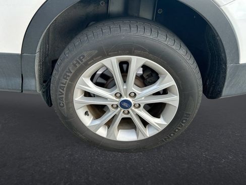 Used 2018 Ford Escape SEL AWD/4WD image 10