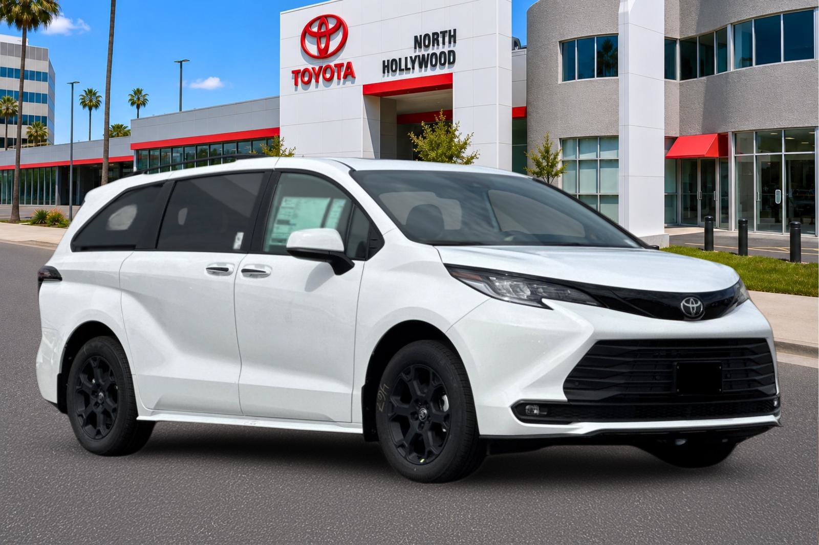 New 2026 Toyota Sienna XLE Woodland Edition AWD/4WD image 8