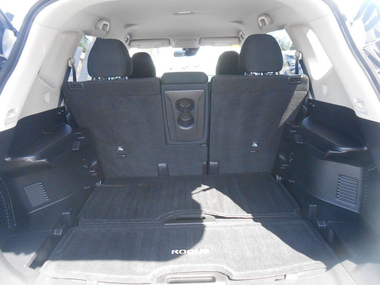 Used 2020 Nissan Rogue S w/ Special Edition Package AWD/4WD image 21