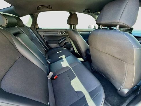 Used 2025 Honda Civic Sport image 25