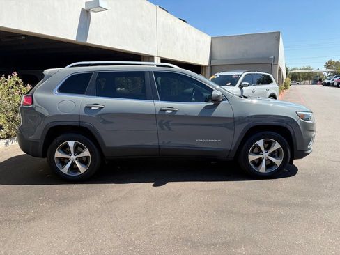 Used 2020 Jeep Cherokee Limited AWD/4WD image 4