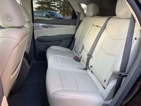 Used 2020 Cadillac XT5 Premium Luxury image 15