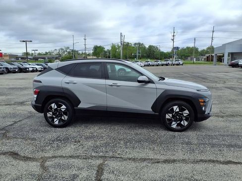 Used 2025 Hyundai Kona SEL FWD image 15