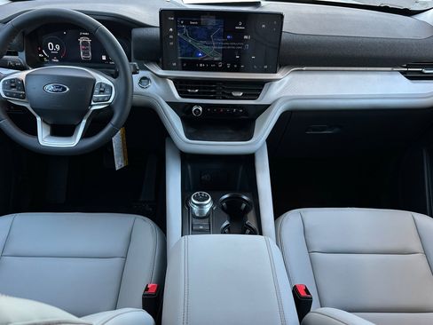 New 2026 Ford Explorer Active w/ Active Comfort Package image 12